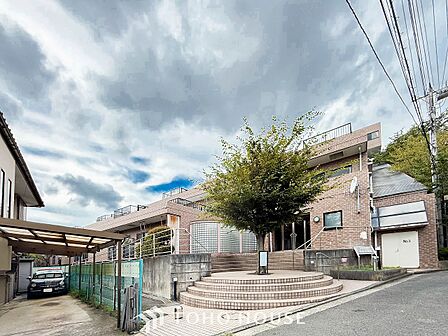 表現された空間は豊かな光と風を纏い、暮らしの時間を豊かにしてくれます。