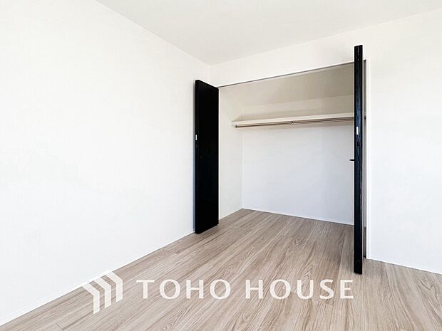 空間を余すところなく有効利用した収納は生活空間をより上質なものにしてくれるでしょう。
