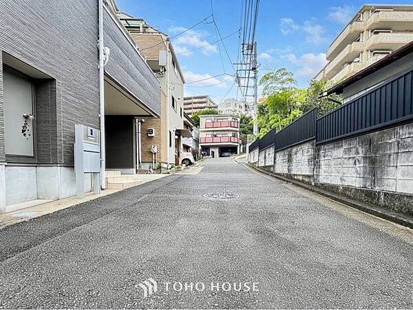 落ち着きのある閑静な住宅街。きっとここからご家族のかけがえのない想い出が作られることでしょう。