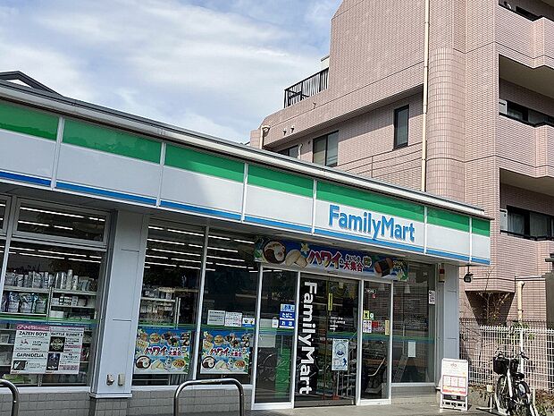 24時間営業ですので、急なお買い物に便利です。