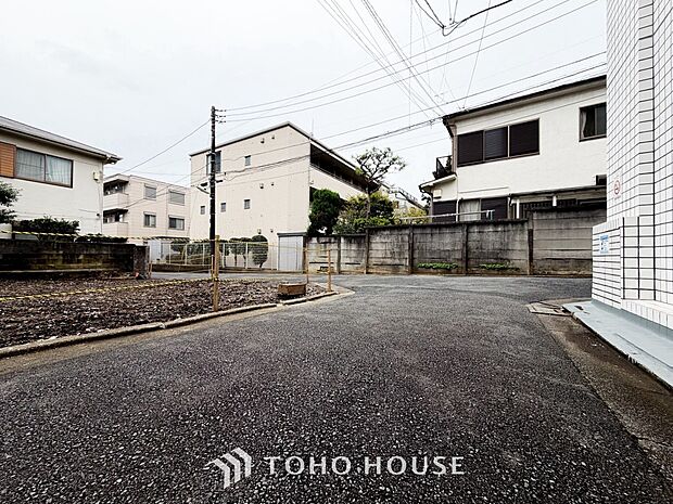 都市機能の利便性と豊かな緑に恵まれた住環境。たっぷりの陽光と心地よい風が舞い込みます。