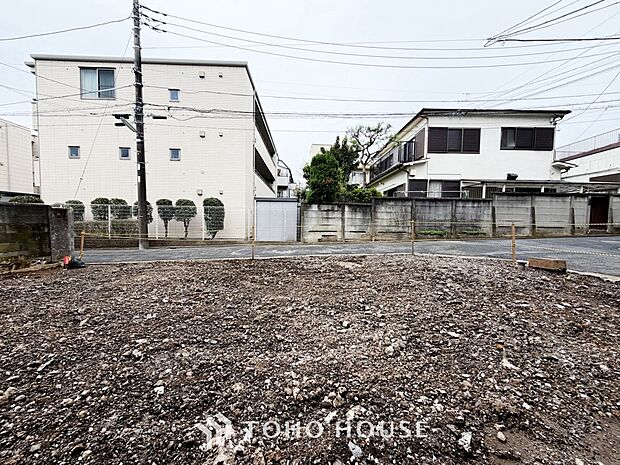 現地外観写真『快適』は「家」と「街」と「環境」が調和した時に訪れるだと改めて感じさせてくれます。