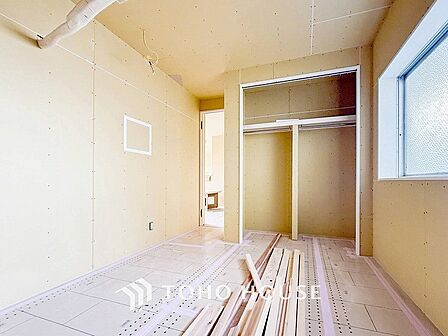 一日の疲れをいやしてくれる主寝室。自分時間を快適に過ごすプライベートルーム。