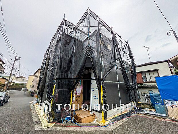 閑静な住宅街の一角、ひと時のくつろぎが生まれ、ゆっくりと愛着が育まれていきます。