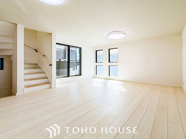 集いの場、憩いの場としての快適性を求めたやすらぎの空間です。
