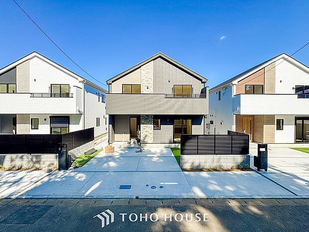 閑静な住宅街の一角、ひと時のくつろぎが生まれ、ゆっくりと愛着が育まれていきます。