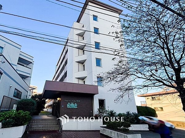 表現された空間は豊かな光と風を纏い、暮らしの時間を豊かにしてくれます。