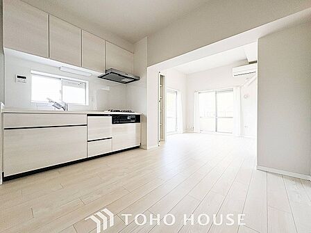 ここにはみんなが集い、食事と楽しい会話が始まるスペース。