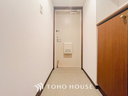 居住者の帰り、訪れる方を優しく迎えてくれる玄関です。