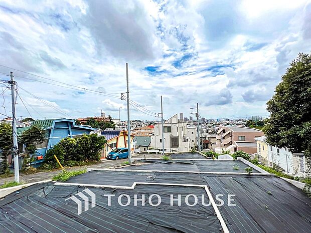 閑静な住宅街の陽当りに恵まれた土地で寛ぎに満ちた生活を。