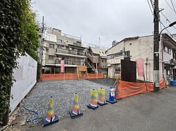 東京都港区南青山1丁目