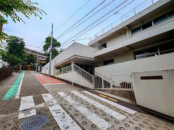 田園調布雙葉小附属幼稚園まで（1100m）