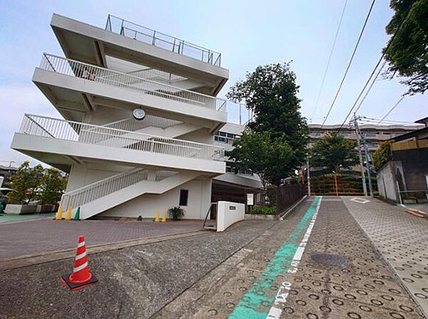 田園調布雙葉小学校まで（1100m）