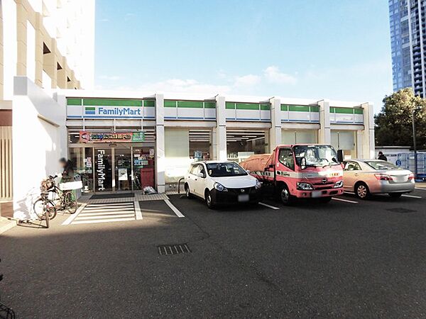 ファミリーマート港南4丁目店まで（10m）