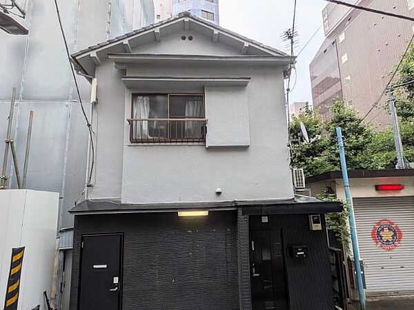 現地写真（古屋有り）