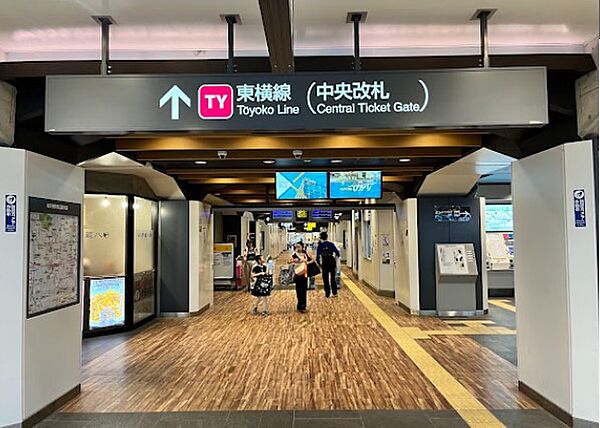 東急東横線「祐天寺」駅まで（800m）