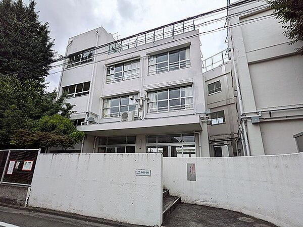 区立駒繋小学校まで（350m）