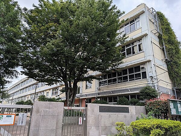 区立三宿中学校まで（900m）