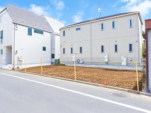 日当たりの良さが魅力的な立地。心地よい陽光を感じながら、穏やかな日常を過ごせます。