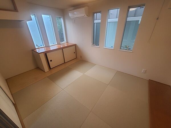 多面採光で明るく開放的なお部屋は、お子様のお部屋としても心地よくお使いいただけます