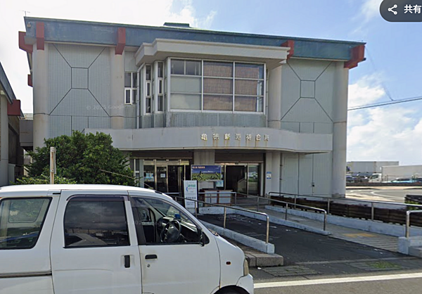 徳之島亀徳新港待合室