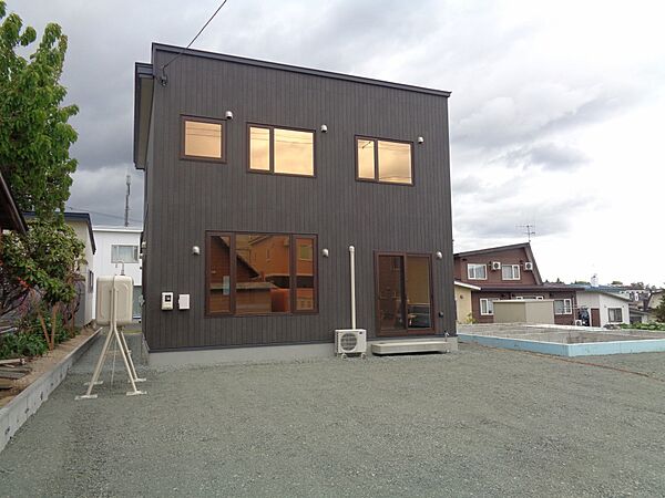 detached 北海道北見市美山町南１０丁目
地図を見る