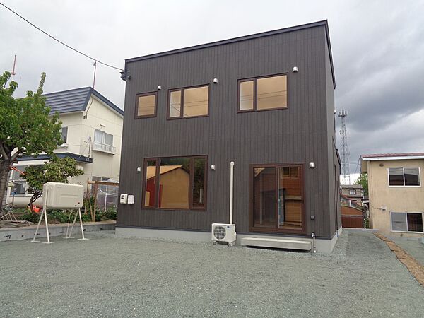 detached 北海道北見市美山町南１０丁目
地図を見る