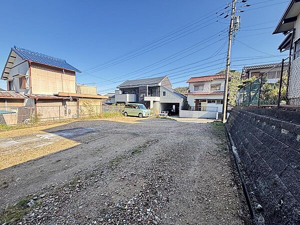 敷地内北→南道路