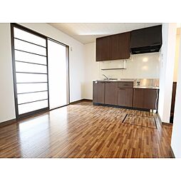 フェニックス清水 1階2DKのリビング/ダイニング