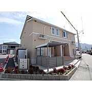 長野駅よりバス34分 徒歩7分 築4年8ヶ月 2階建の賃貸物件