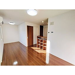 グランディールＴ　Ｄ棟 201 2階1LDKのリビング/ダイニング