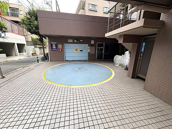 駐車場入り口です。