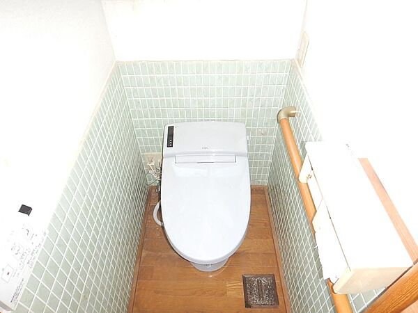 トイレを拡大表示