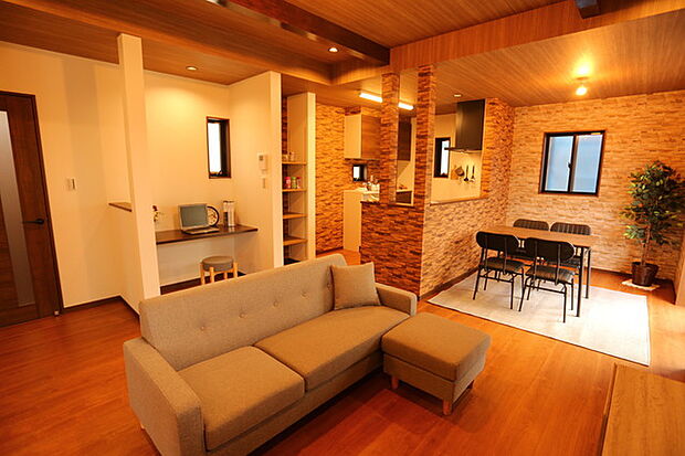 「ブルックリンスタイル」LDK(施工例) 落ち着いたカフェのような居心地の良さが魅力のブルックリンスタイル