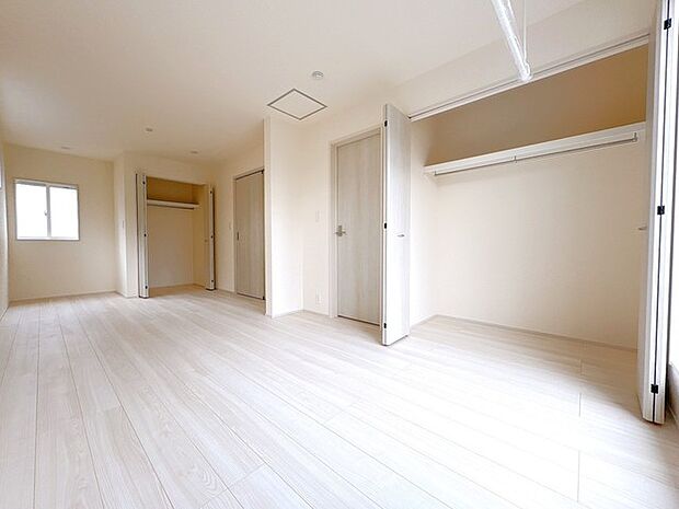 全居室収納付！大容量の収納スペースで住空間もスッキリ広々