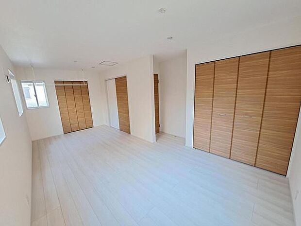 家族の成長に合わせて1部屋を2部屋にアレンジできるフレキシブルルーム(洋室10.5帖)