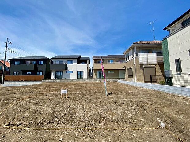 JR「鴻巣駅」徒歩18分・「小中学校」徒歩9分！ 閑静な住宅街にゆったりとした全区画57坪超の自社開発分譲地登場！