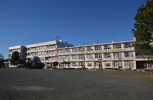 加納小学校（880m）