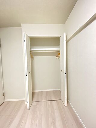 クローゼットに...