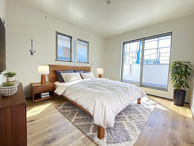 汲沢小学校まで徒歩約2分。お子様も安心して通学出来るお住まいです 本画像はCGで作成しており、実際に現地に家具は置かれておりません。また、価格に家具は含まれておりません。