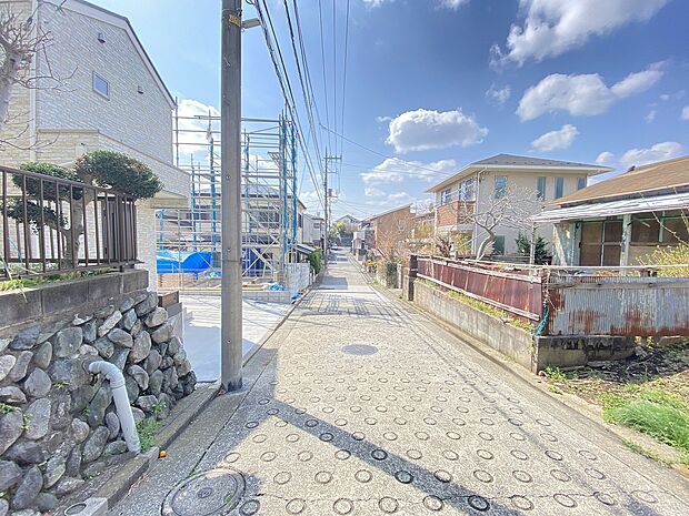 車通りも少なく、穏やかな時間が流れる閑静な住宅街。子育てにも安心な住環境です