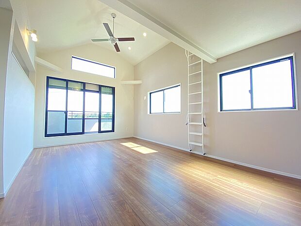 季節を感じるスポットが各地に点在します。忙しい毎日の中でも落ち着ける場所があるとホッとしますね。