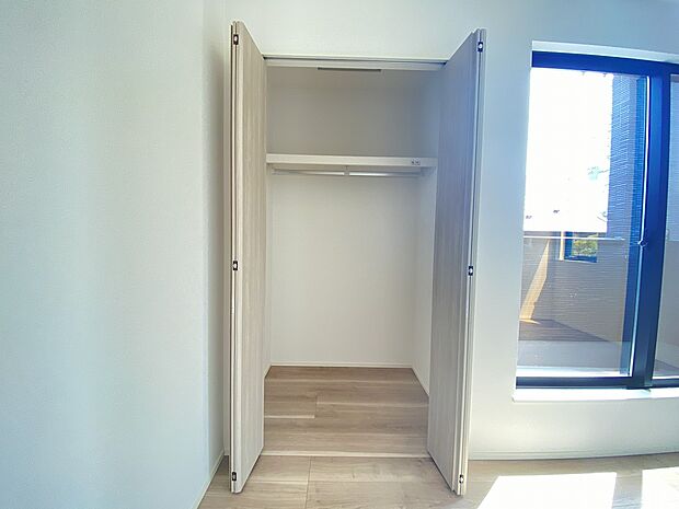 お部屋ごとに設けた収納は使いやすさへのこだわりです。