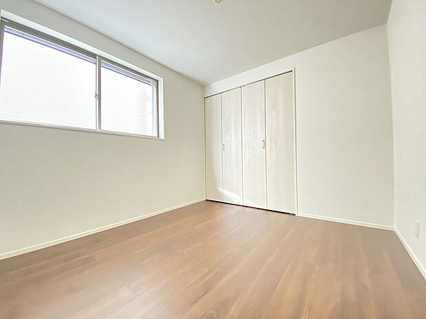 成長をそっと支える優しい子供部屋です。