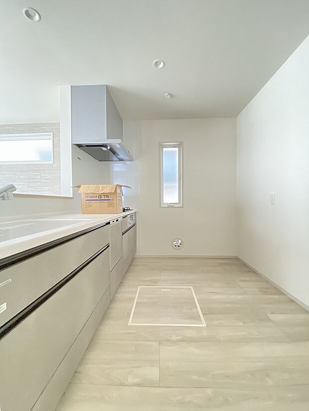 お子様がいても安心して家事が出来るカウンターキッチン