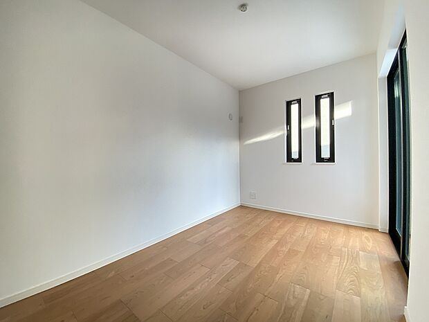 テイストやカラーを変えて、楽しいお部屋作りをお楽しみください