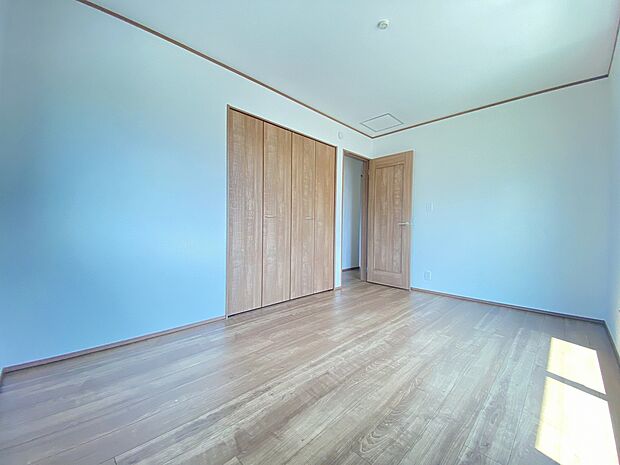 ゆったりとした安らぎに包まれる、静かな寝室。