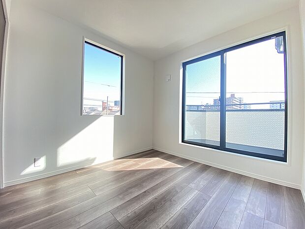 遊びと学びが共存する育ちの空間です。