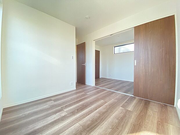 勉強に、遊びに集中できる、自分だけの部屋。自分時間を過ごすことで、一つまた成長してくれそうです。