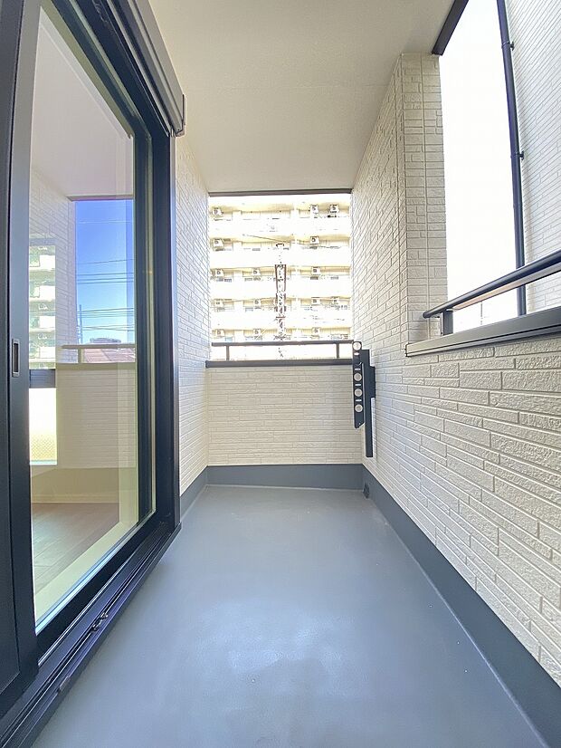 四季を楽しめるスポットが点在し、日々の喧騒の中で心安らぐ場所が見つかります。